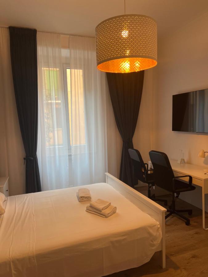 P18&Rooms Palestrina 18 Milan Bagian luar foto