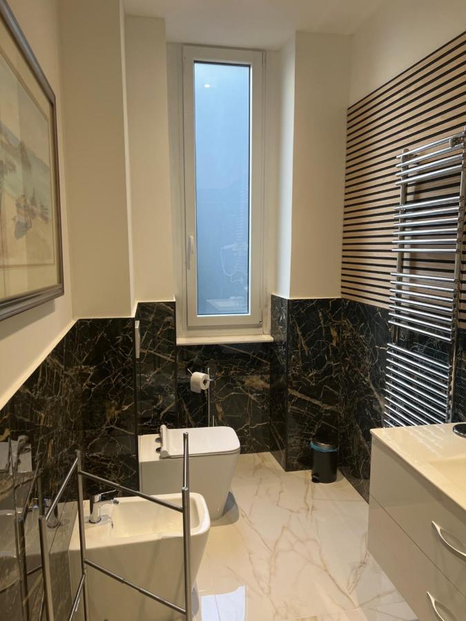 P18&Rooms Palestrina 18 Milan Bagian luar foto